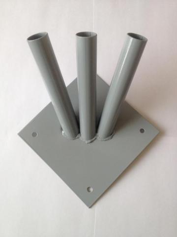 Кронштейн на стену на три флага